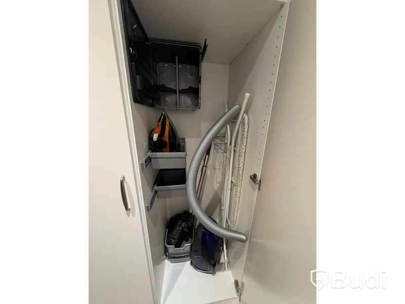 Inventarier till fullt möblerad tvårummare - se alla bilder för komplett innehåll