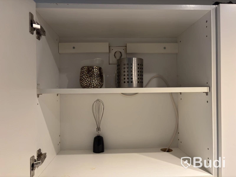 Inventarier till fullt möblerad tvårummare - se alla bilder för komplett innehåll