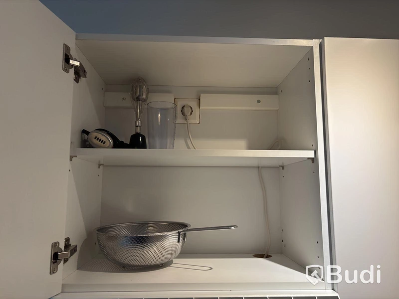 Inventarier till fullt möblerad tvårummare - se alla bilder för komplett innehåll