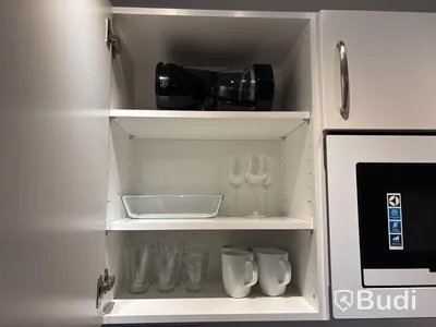 Inventarier till fullt möblerad tvårummare - se alla bilder för komplett innehåll