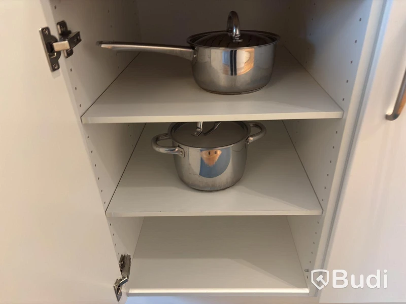 Inventarier till fullt möblerad tvårummare - se alla bilder för komplett innehåll