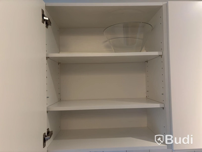 Inventarier till fullt möblerad tvårummare - se alla bilder för komplett innehåll