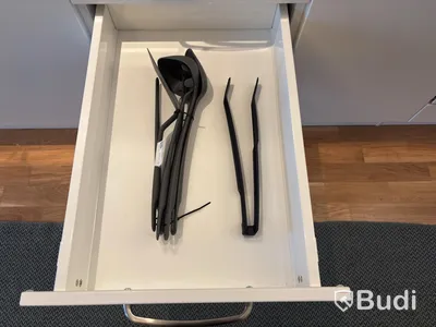 Inventarier till fullt möblerad tvårummare - se alla bilder för komplett innehåll