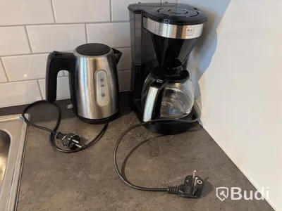 Inventarier till fullt möblerad enrummare - se alla bilder för komplett innehåll