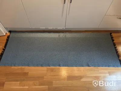 Inventarier till fullt möblerad enrummare - se alla bilder för komplett innehåll