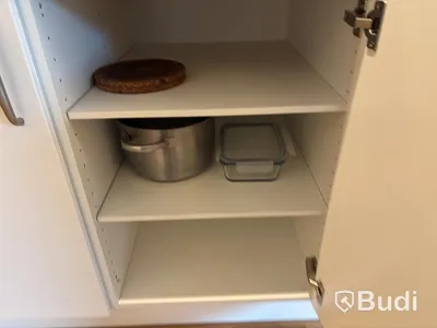 Inventarier till fullt möblerad tvårummare - se alla bilder för komplett innehåll