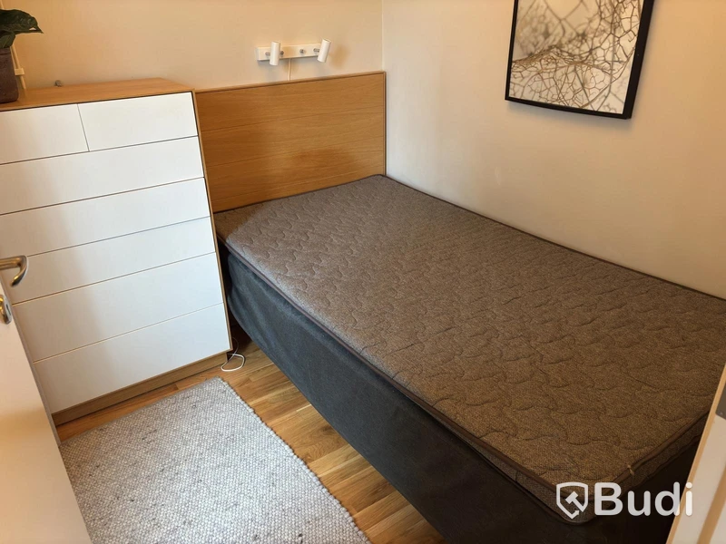 Inventarier till fullt möblerad tvårummare - se alla bilder för komplett innehåll