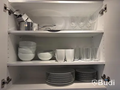 Inventarier till fullt möblerad tvårummare - se alla bilder för komplett innehåll