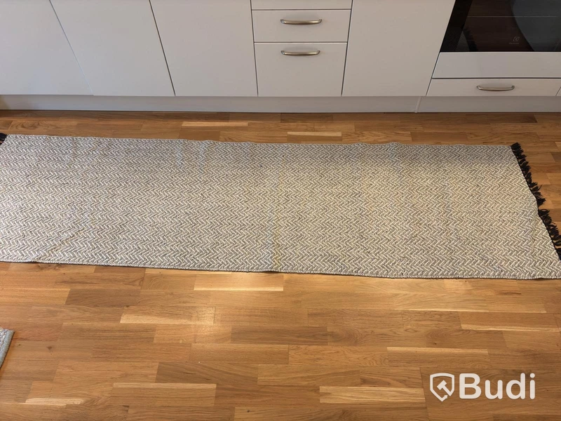 Inventarier till fullt möblerad tvårummare - se alla bilder för komplett innehåll