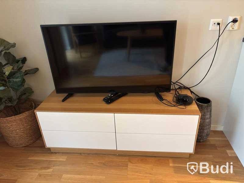 Inventarier till fullt möblerad tvårummare - se alla bilder för komplett innehåll