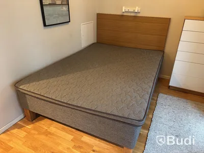 Inventarier till fullt möblerad enrummare - se alla bilder för komplett innehåll
