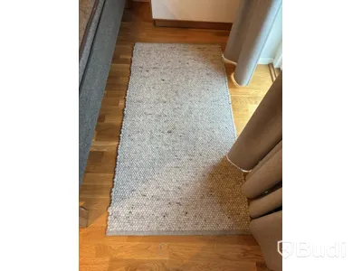 Inventarier till fullt möblerad enrummare - se alla bilder för komplett innehåll