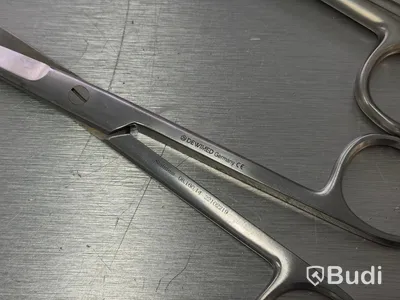 Assortment of stainless steel surgical instruments, incl. Kruuse, Dewimed and Glorius