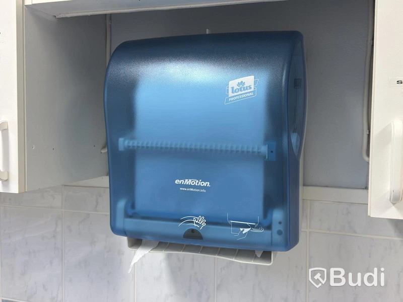 Paper towel dispensers, 6 pcs (3+3)