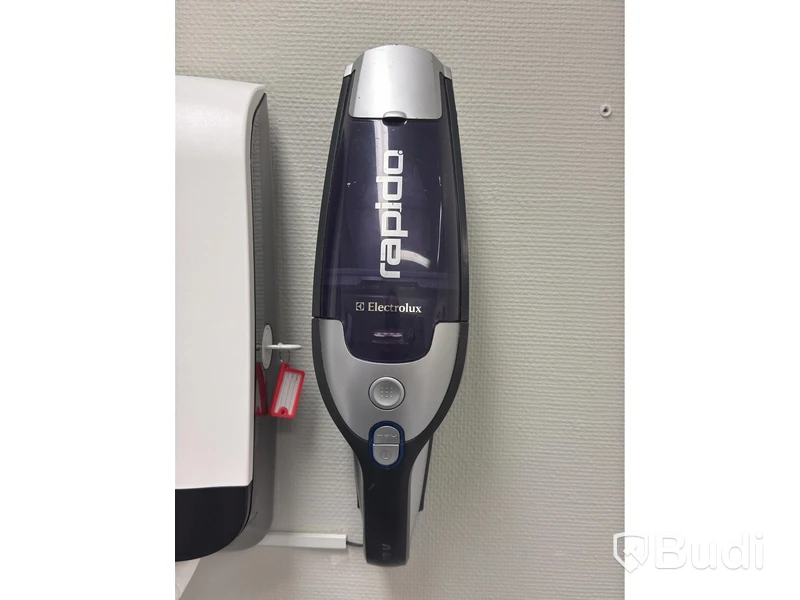 Vacuum cleaners, 3 pcs., incl. Bosch and Electrolux