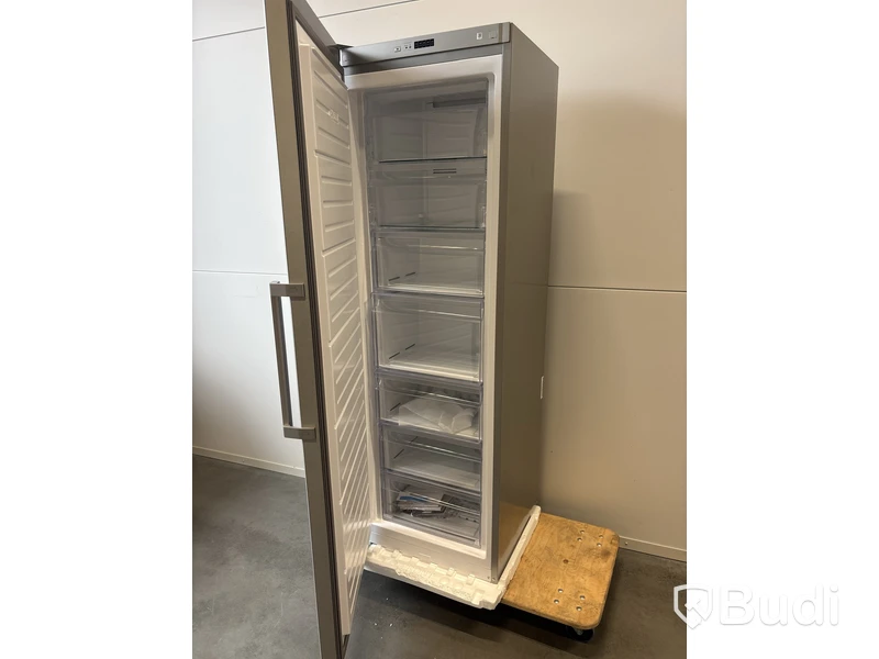 Frys, Rostfritt stål Smeg, fristående FF18EN2HX