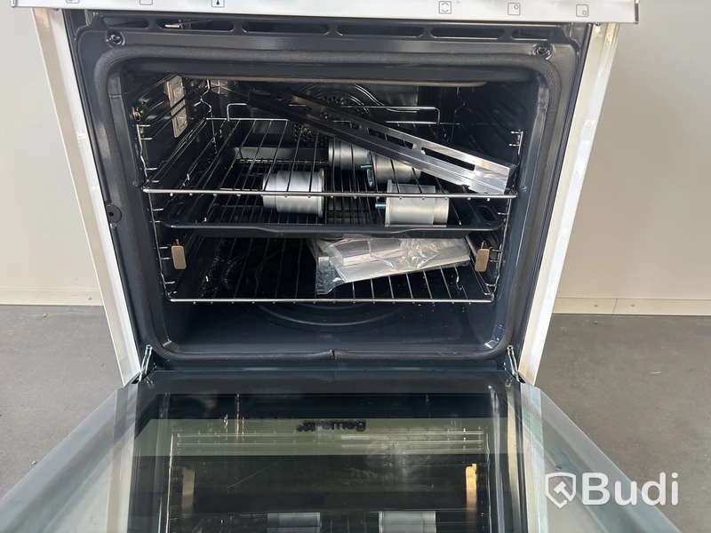 Induktionsspis Smeg 60x60 cm Vit Classic C6IPWHM2