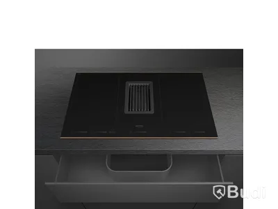Induktionshäll Smeg med integrerad köksfläkt 80 cm, Svart Dolce Stil Novo. HOBD682R