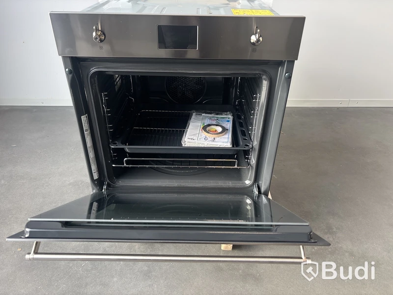 Termoventilerad ugn Smeg 60 cm Rostfritt stål SF6301TVX