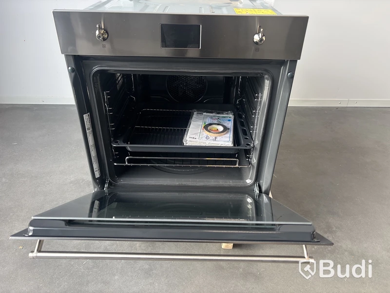 Termoventilerad ugn Smeg 60 cm Rostfritt stål SF6301TVX
