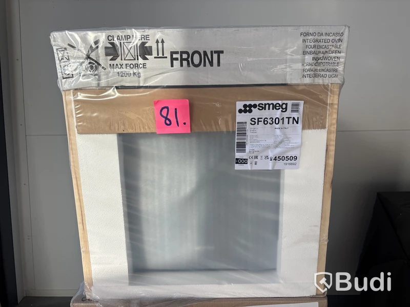Termoventilerad ugn Smeg 60 cm Mattsvart SF6301TN