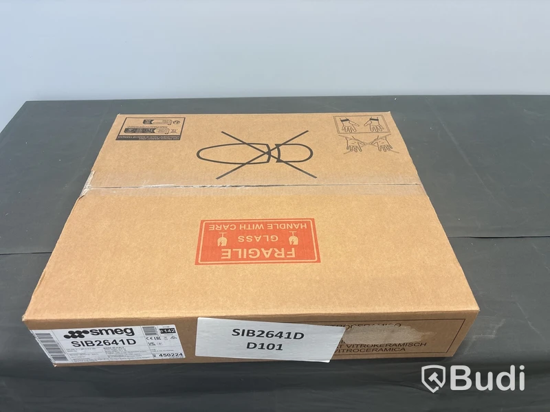 Induktionshäll Smeg 60 cm Svart SIB2641D