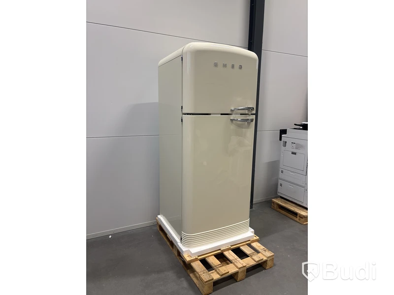 Kyl/Frys Smeg Kombinerad Fristående Creme Vänsterhängd 50's Style FAB50LCR5