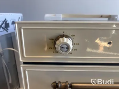 Termoventilerad ugn Smeg 60 cm, Creme, Cortina SFP750POPZ