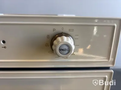 Termoventilerad ugn Smeg 60 cm, Creme, Cortina SFP750POPZ