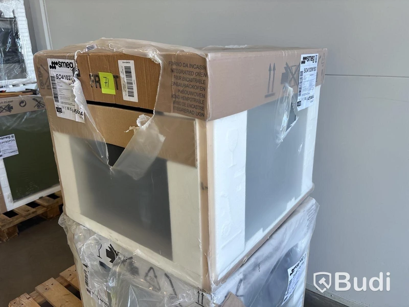 Kombinationsmikrovågsugn Smeg Kompaktugn 45 cm, Svart, Linea SO4102M1B3