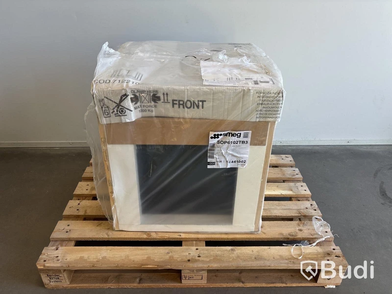 Termoventilerad ugn Smeg Svart, Linea SOP6102TB3
