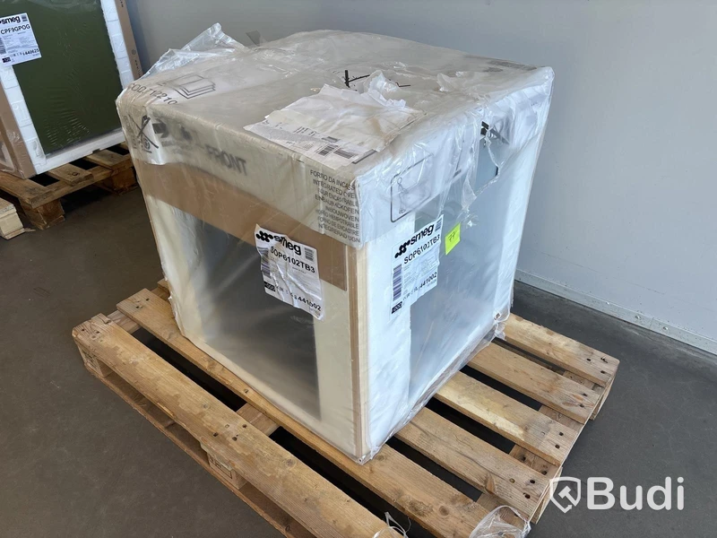 Termoventilerad ugn Smeg Svart, Linea SOP6102TB3