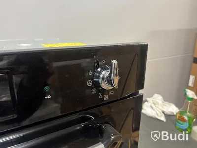 Termoventilerad Traditionell ugn Smeg med pyrolytisk rengöring, Svart, Victoria  SOP6900TN