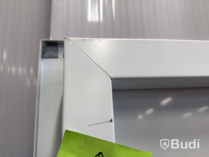 (NEW) Metal door