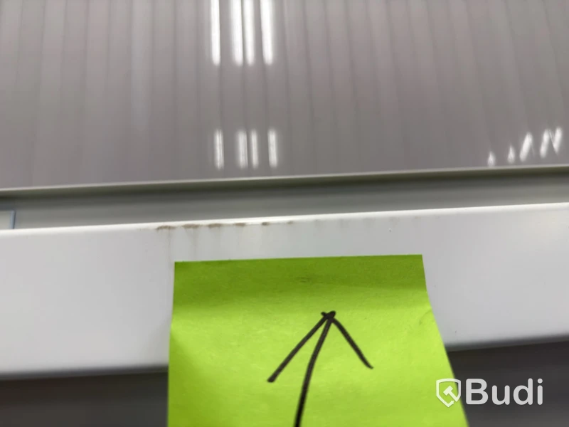 (NEW) Metal door