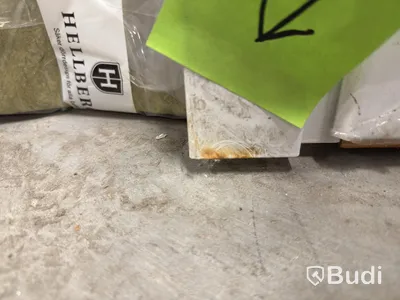 (NEW) Metal door