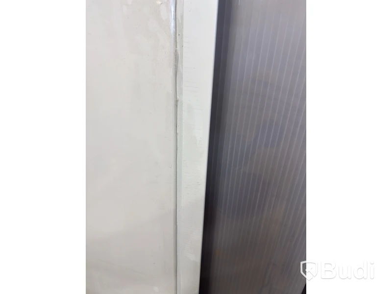 (NEW) Metal door