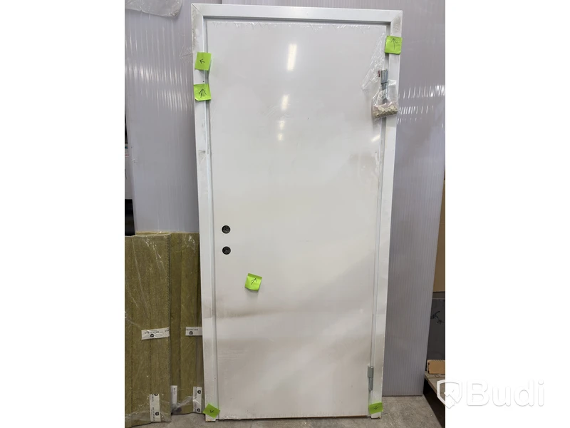 (NEW) Metal door
