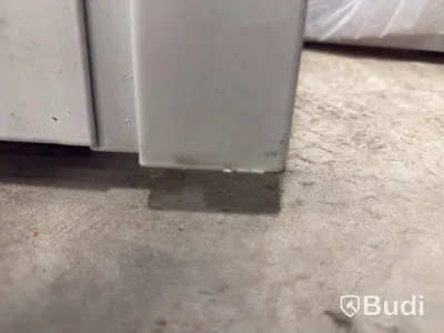(NEW) Metal door