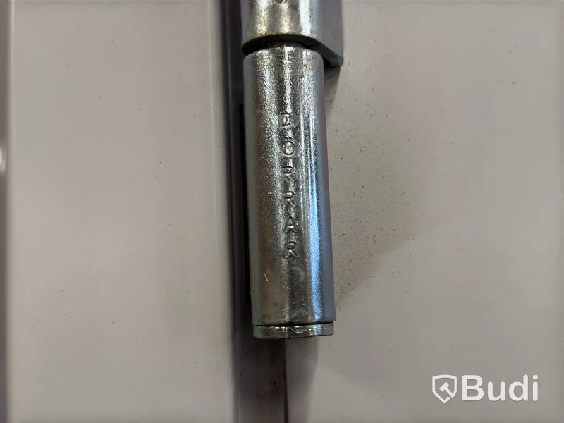 (NEW) Metal door