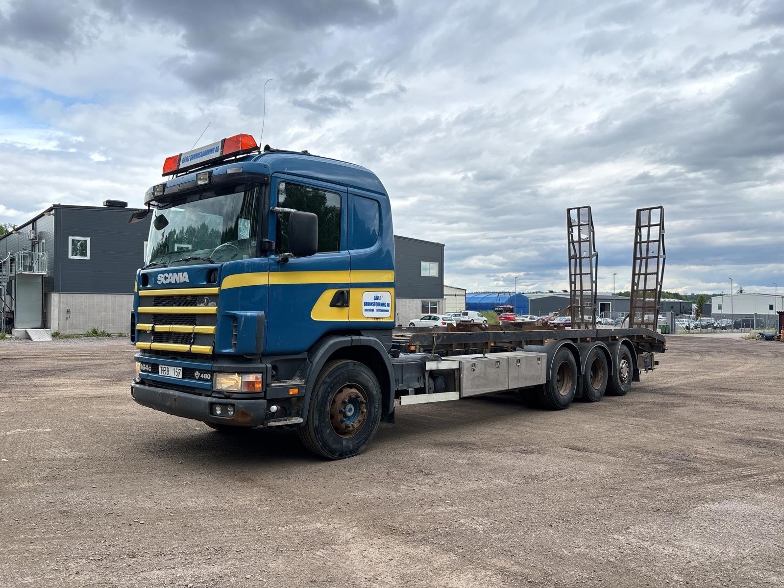Lastbil Scania R164GB 8x4 NZ480 -2003 | Maskintransport | Manuell/tillsats