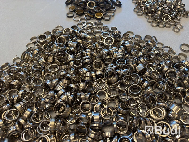Lot of rings – large quantity, assorted styles and designs