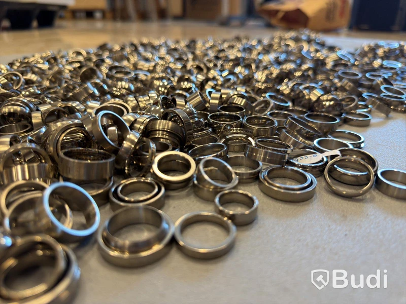 Lot of rings – large quantity, assorted styles and designs