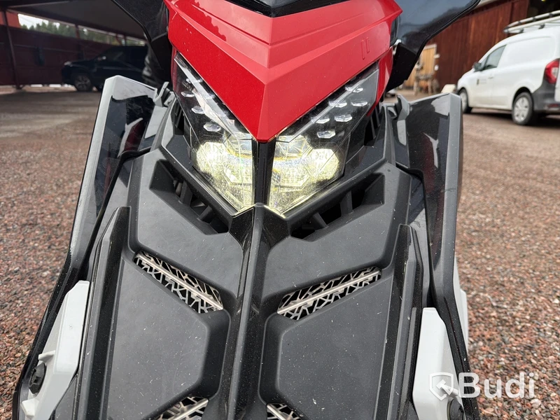 Snöskoter Polaris 650 Voyageur Matrix 146 -2022 | 800 km