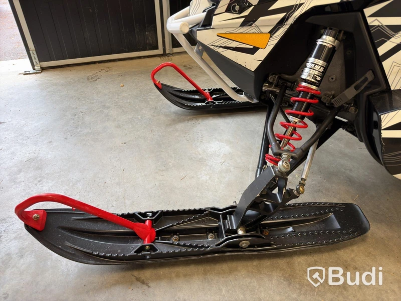 Snowmobile Polaris 800 PRO RMK 155" – 2015
