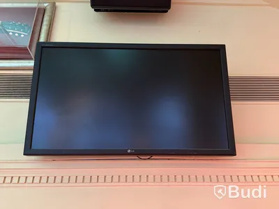 5 st skärmar, LG Flatron, ca 41"