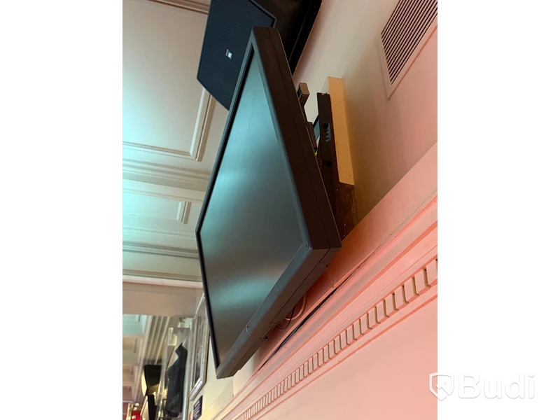 5 st skärmar, LG Flatron, ca 41"