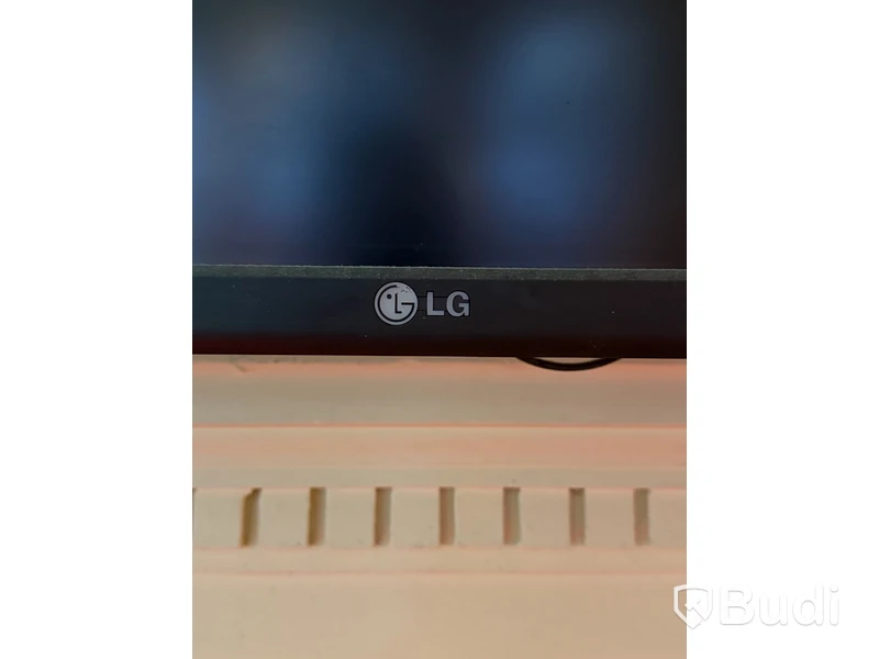 5 st skärmar, LG Flatron, ca 41"