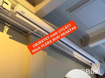 Projektionsskärm Euroscreen samt 2 st högtalare Sirius
