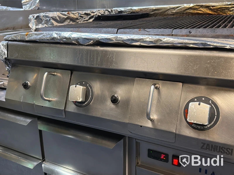 Gasgrill Zanussi, 80 x 85 cm